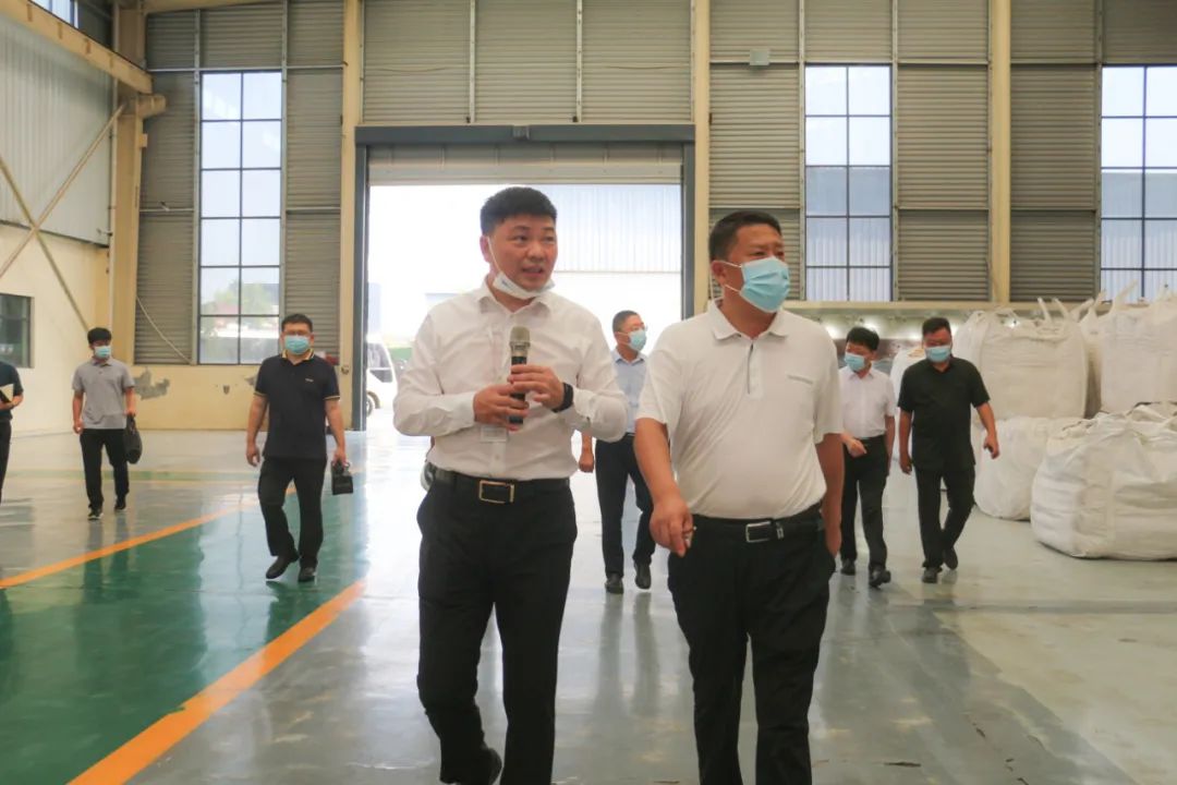 建筑模板松木好還是桉木好?好廠家鑄造好模板