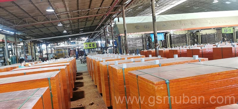 1220*2440模板多少錢一塊?工程中如何選擇建筑模板?