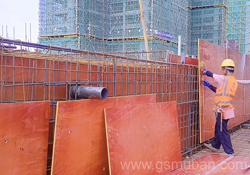 怎樣杜決用三級板木模板冒充整芯木模板的現象?